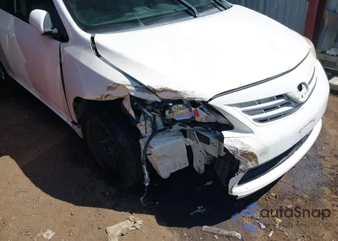 2013 Toyota Corolla Le z USA, uszkodzony, nr VIN 5YFBU4EE0DP172355